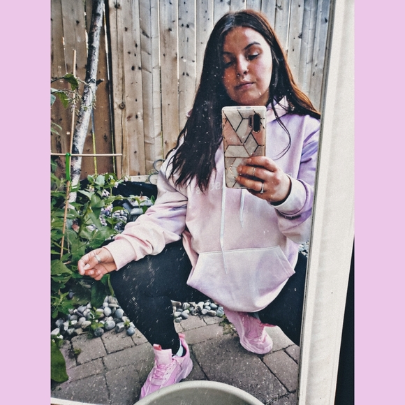 Hand Design Clothings - Picture 3 of 8